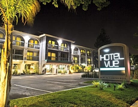 Deluxe Guest room, 2 Queen, Mountain view