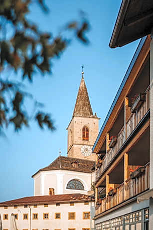 Hotel & Gasthof zum Hirschen