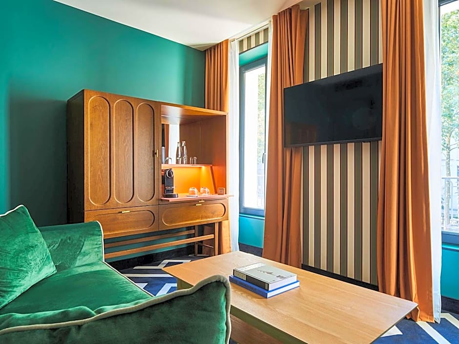 Mercure Paris Butte Montmartre Basilique