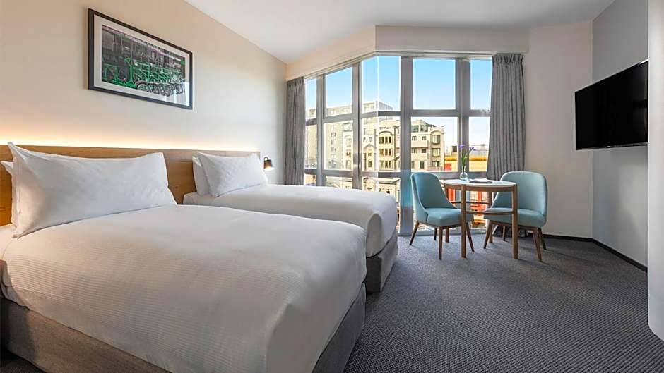 Oaks Wellington Hotel