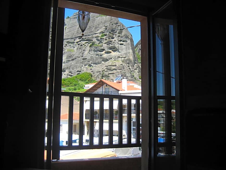 Mythos Guesthouse