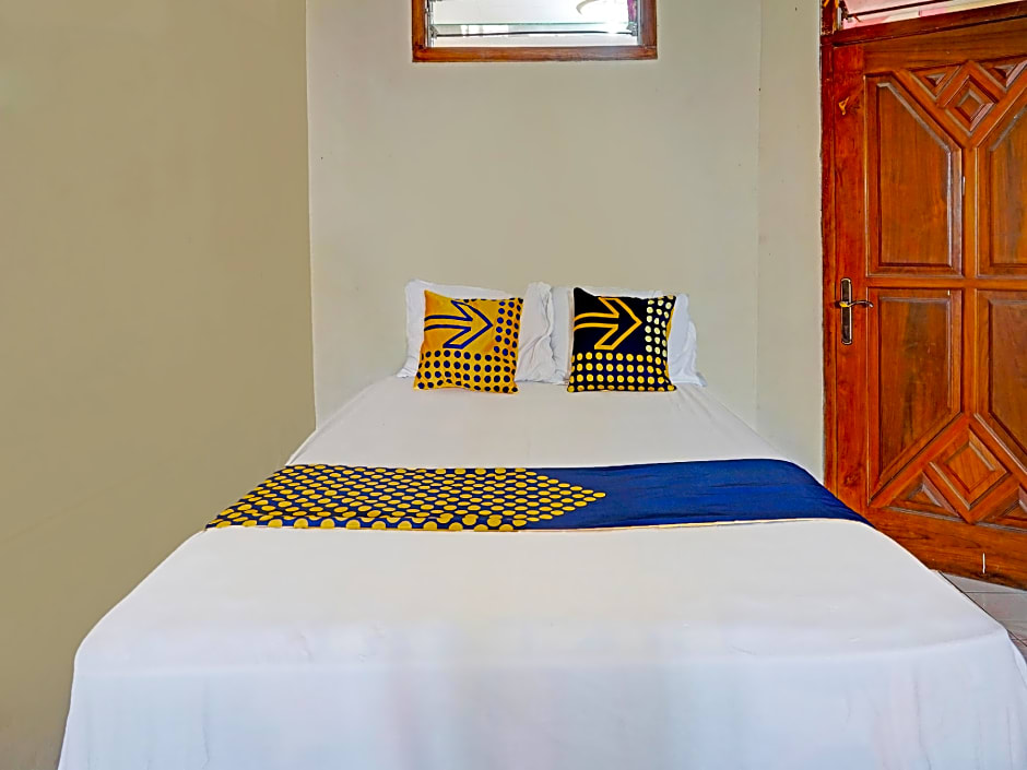 SPOT ON 91890 Kost Kalasan Syariah