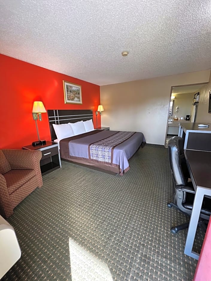 Continental Inn and Suites