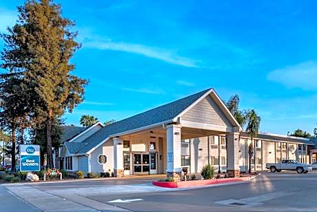 Best Western Town & Country Lodge