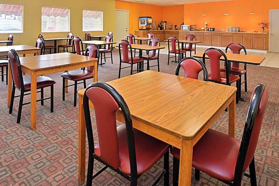 Americas Best Value Inn Tulsa at I-44