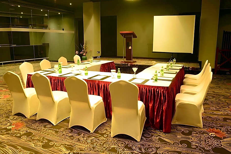 Premier Hotel