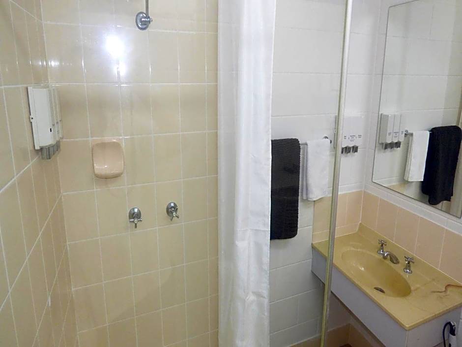 Banjo Paterson Motor Inn