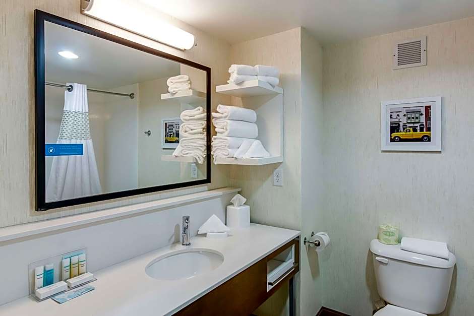 Hampton Inn By Hilton Dickson
