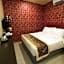 Prince 33 Hotel