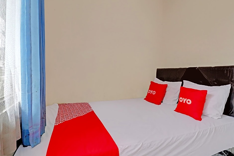 OYO Life 92685 Kost Arimbi