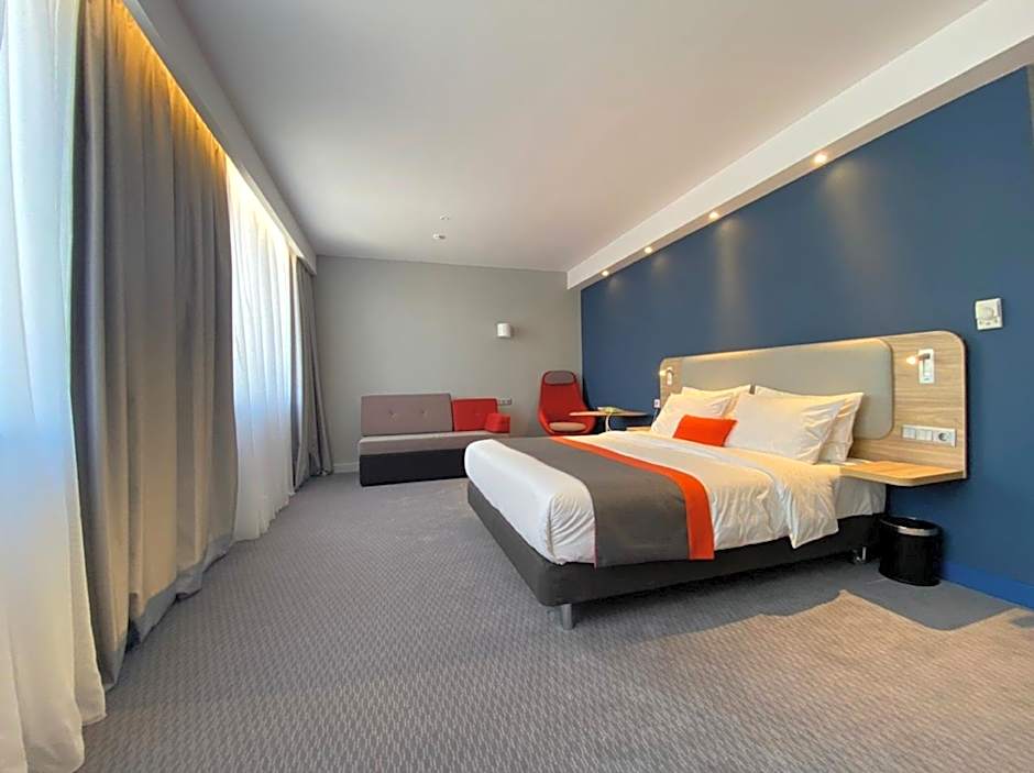 Holiday Inn Express Almaty By IHG