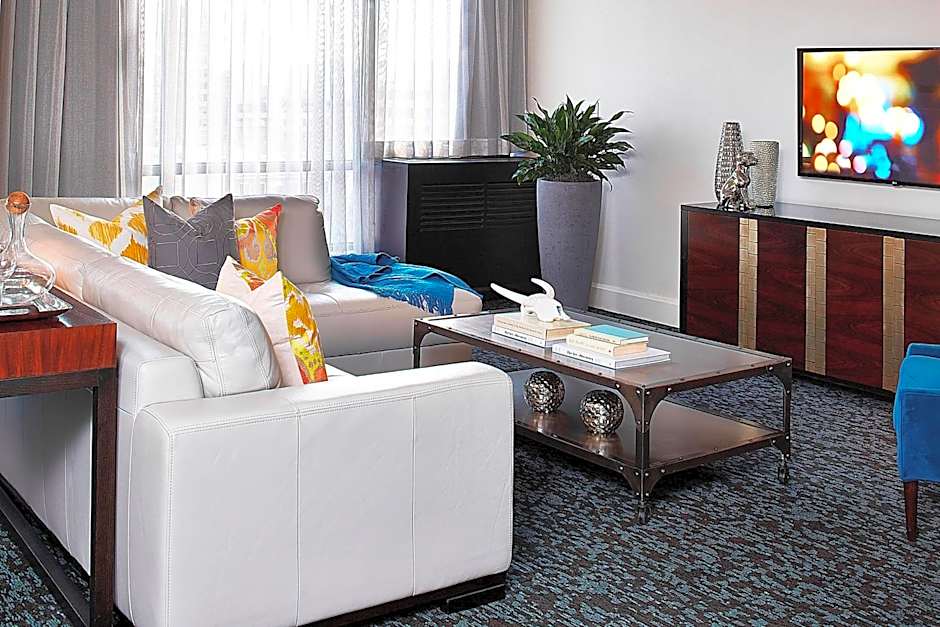 Renaissance Asheville Downtown Hotel