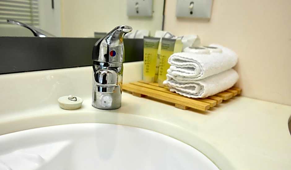 Bucklands Beach Waterfront Motel