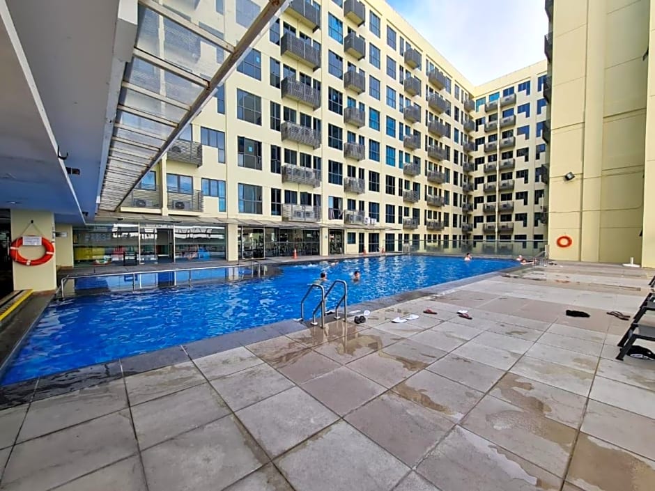 Stay In Kay Kay Hotel Suite at South China Sea Place Suite