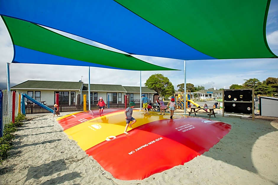 Tāhuna Beach Holiday Park