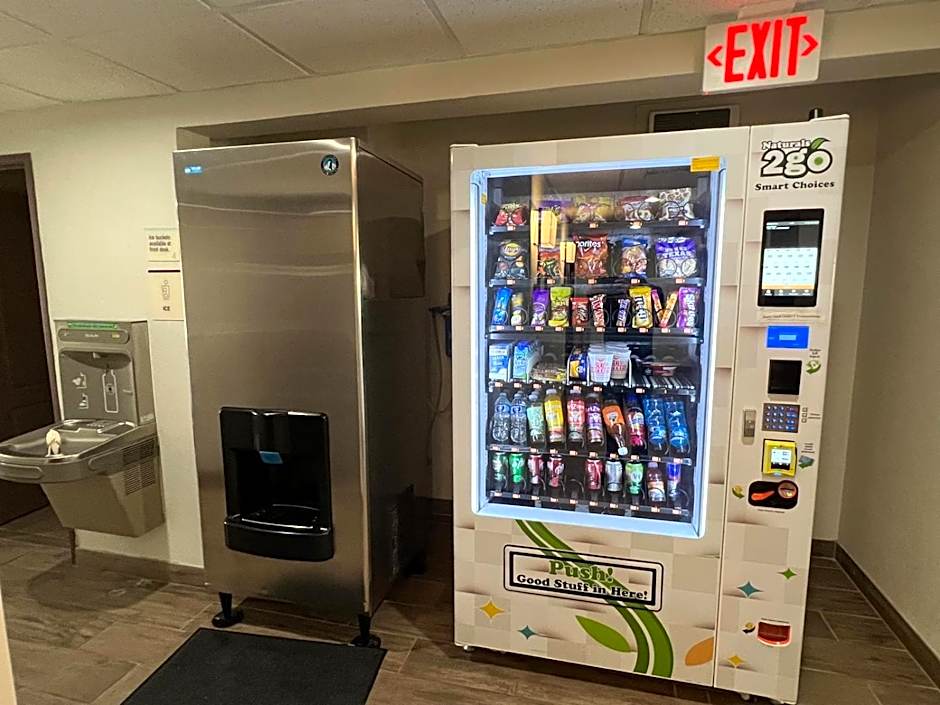 Garner Hotel Phoenix - Surprise By IHG