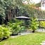 Pug Seal Polanco Anatole France