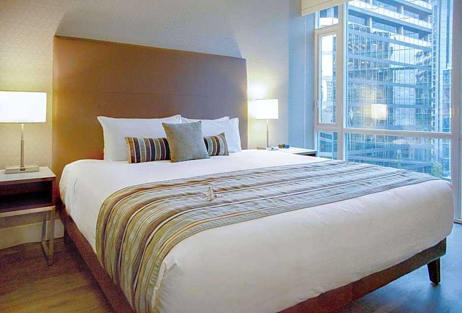 COAST COAL HARBOUR HOTEL by APA