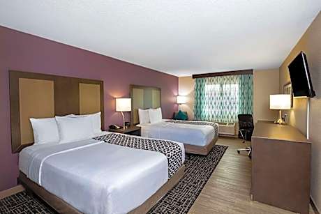 Queen Room with Two Queen Beds and Mobility/Hearing Access - Non-Smoking