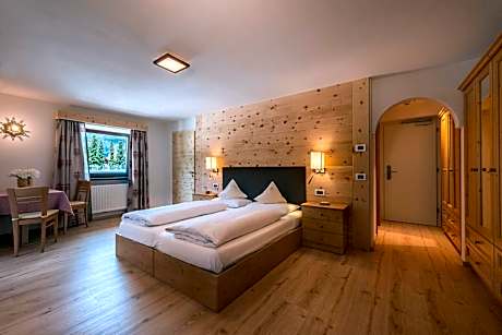 Junior Suite with Mountain View