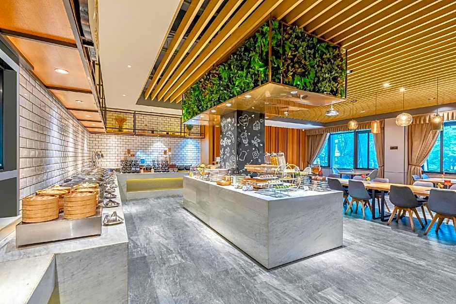 Atour Hotel Hefei Binhu Yungu Road Intime City