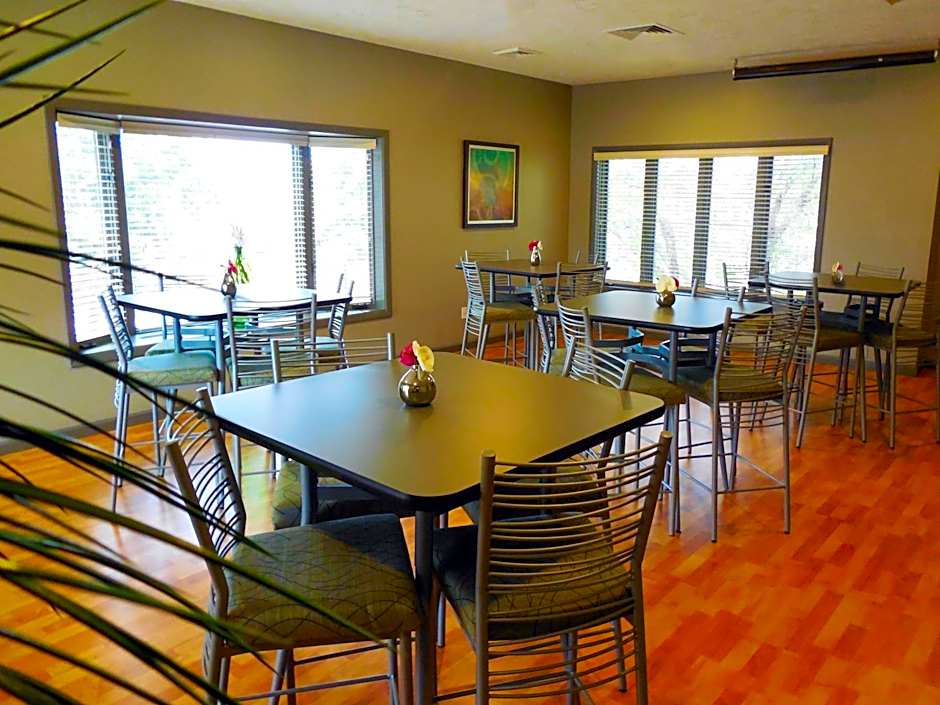 Eastland Suites Hotel & Conference Ctr, Trademark by Wyndham