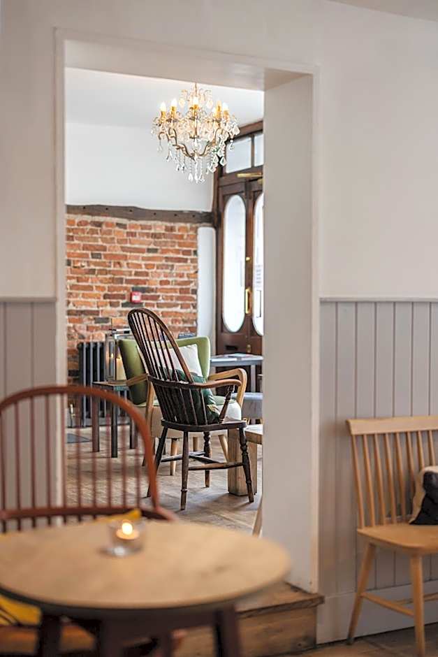 Lion & Pheasant Hotel