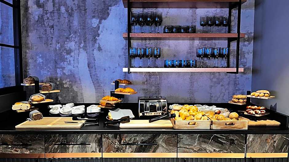 THE MATTHEW - Copper Lodge