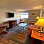 Mystic River Hotel & Suites