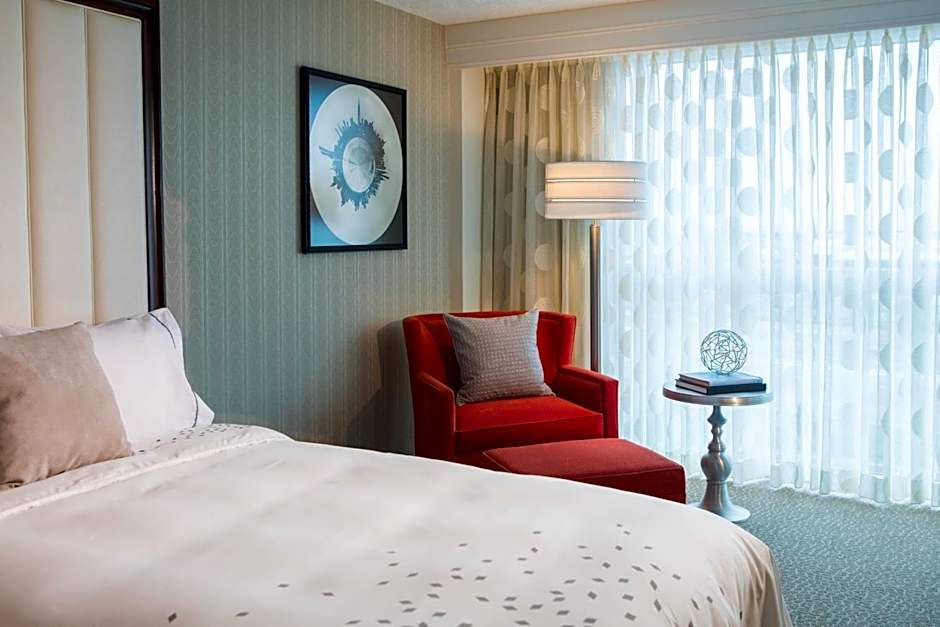 Renaissance by Marriott Newark Airport Hotel