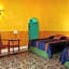 Hotel Medio Mundo