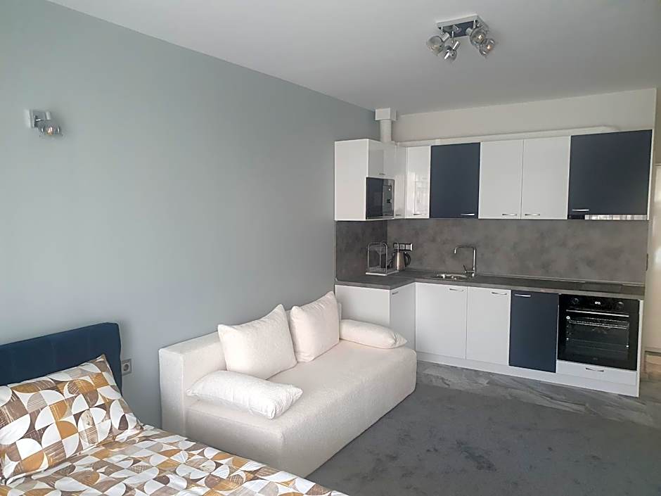 Димоти Апартхотел