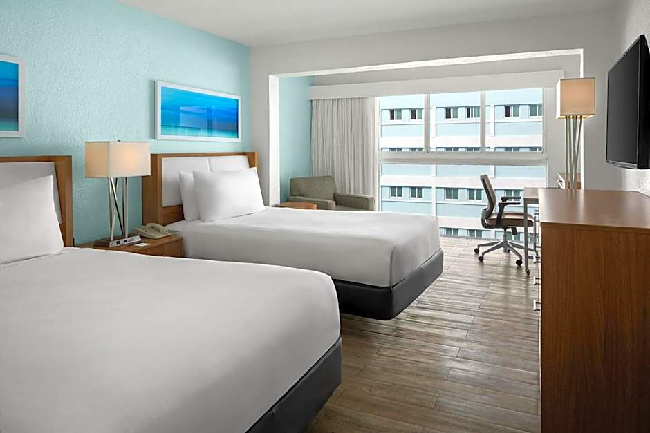 Courtyard by Marriott Nassau Downtown/Junkanoo Beach