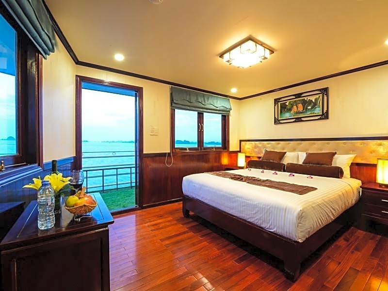 Halong Silversea Cruise