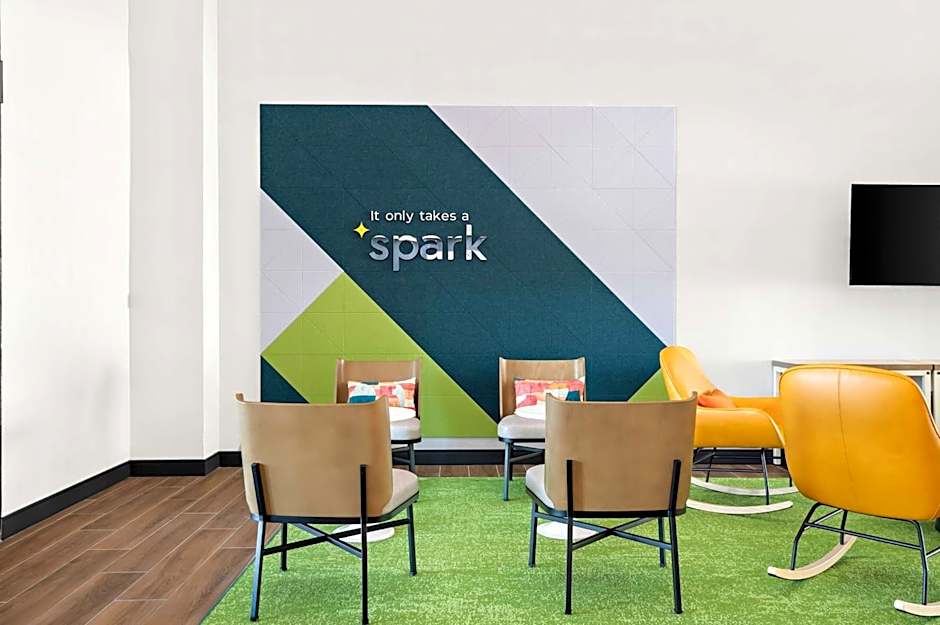 Spark by Hilton Lancaster Dutch Country