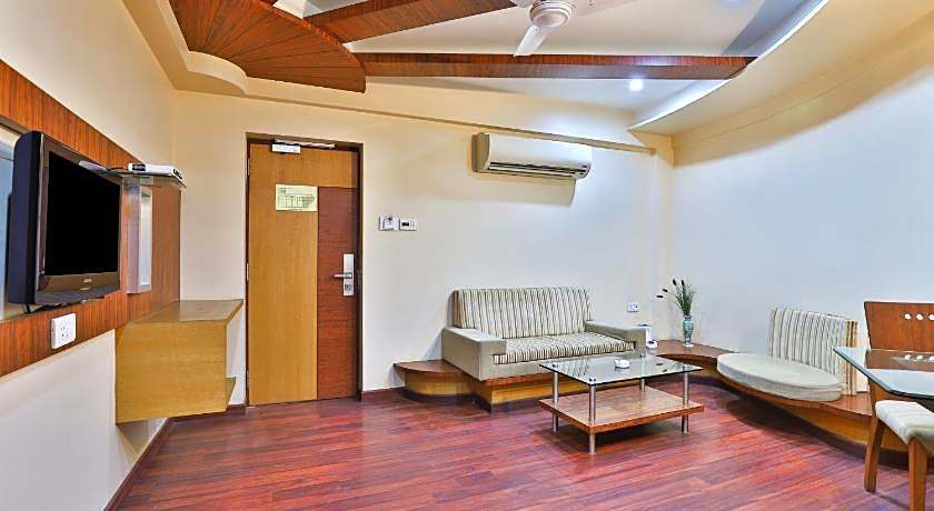 Hotel President, Vadodara