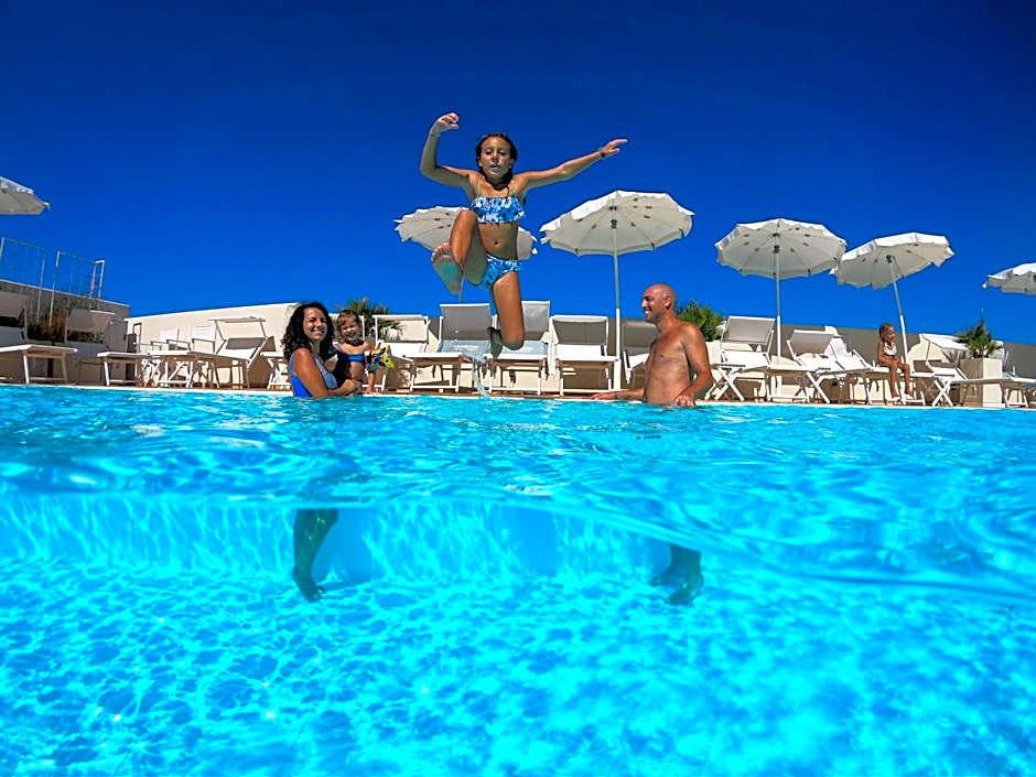 Nautilus Family Hotel