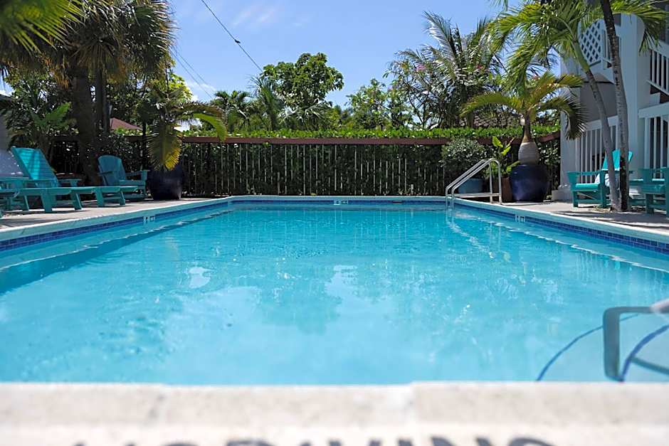 Palm Breeze Hotel