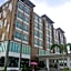 S Tara Grand Hotel