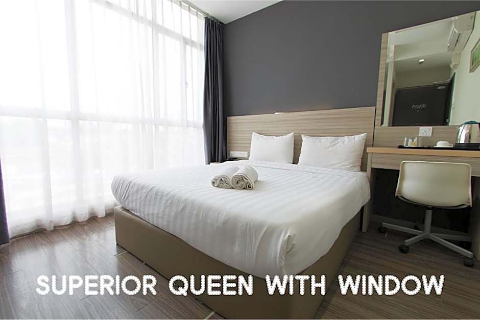 Photo 1 of 4 of Superior 1 Queen Bed
