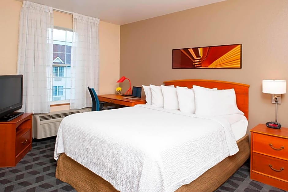 TownePlace Suites Indianapolis Park 100
