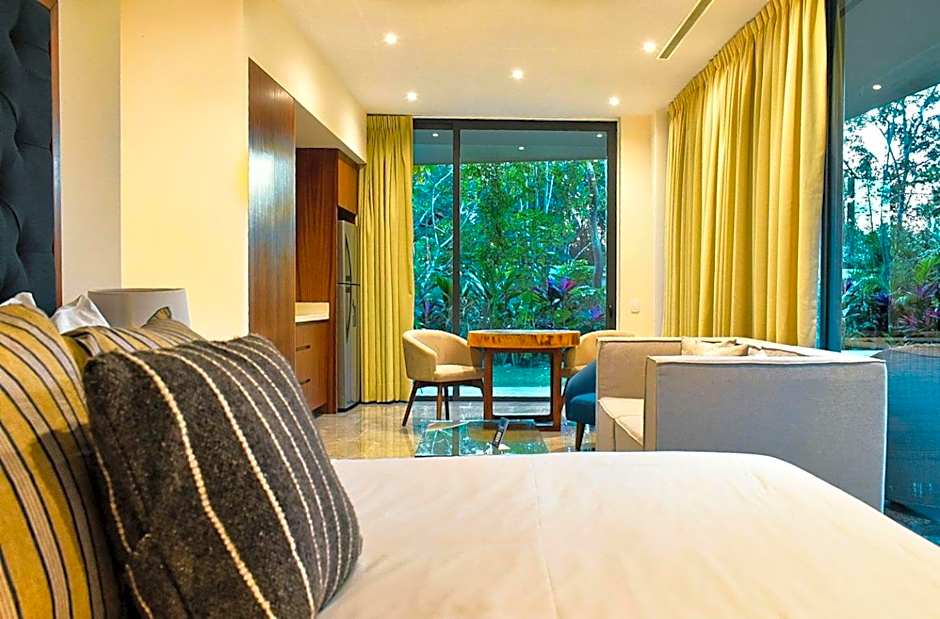 Mistiq Tulum
