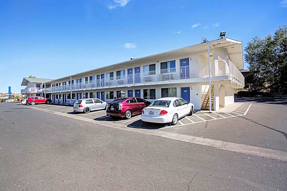 Motel 6 Prescott