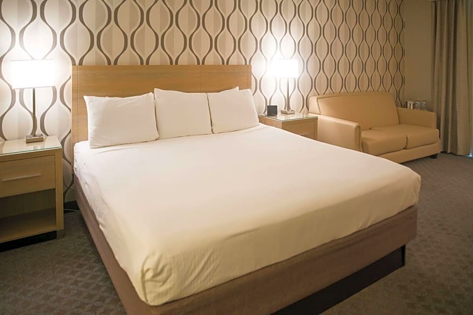 Radisson Hotel Duluth-Harborview
