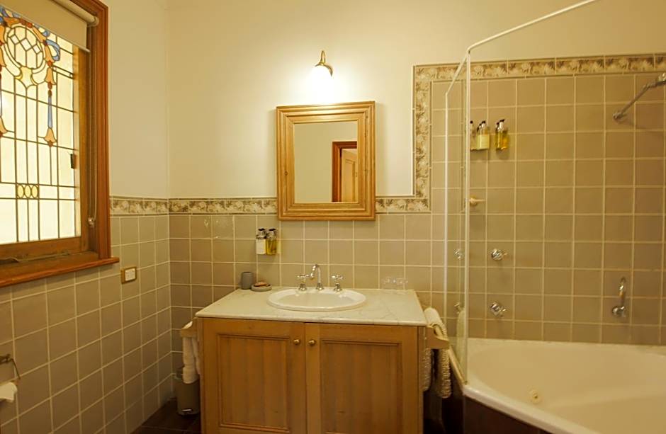 The Carriages Boutique Hotel and Vineyard