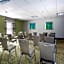 Hampton Inn By Hilton Melbourne