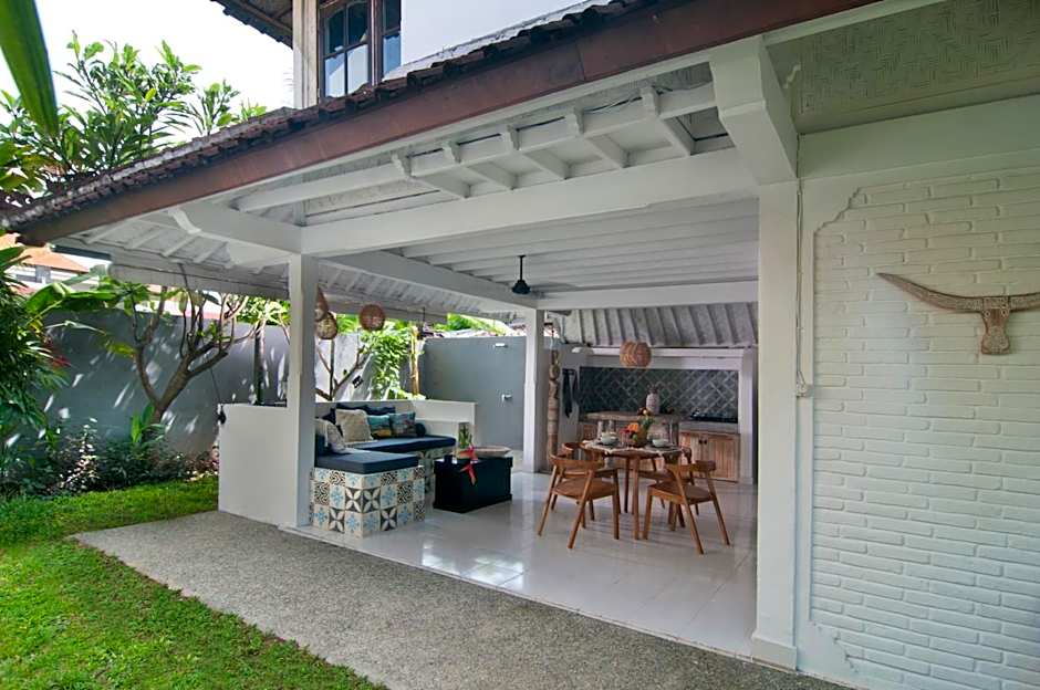 New! Walk To Seminyak Beach, Cafes, All Else