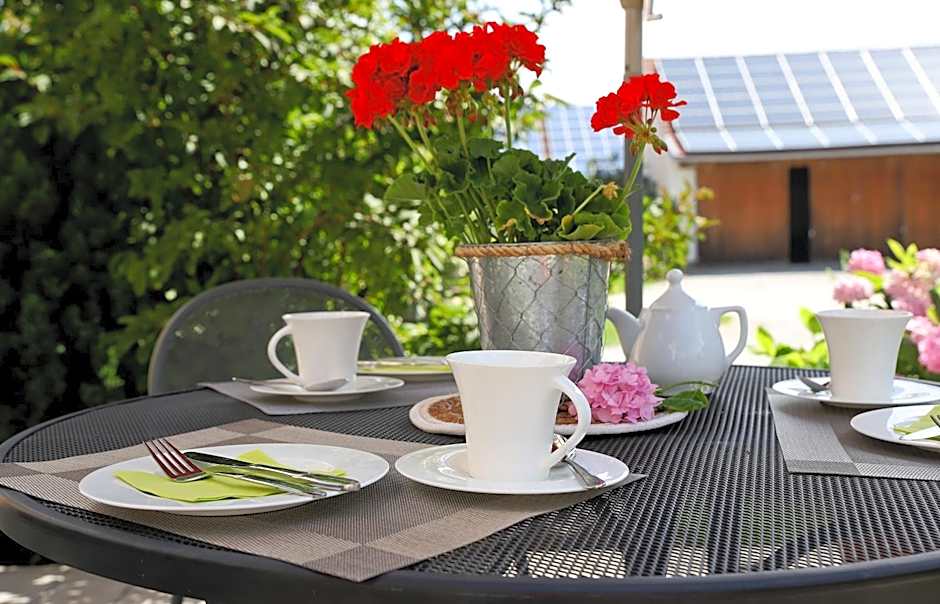 Lohauserhof - Biohof und Hotel