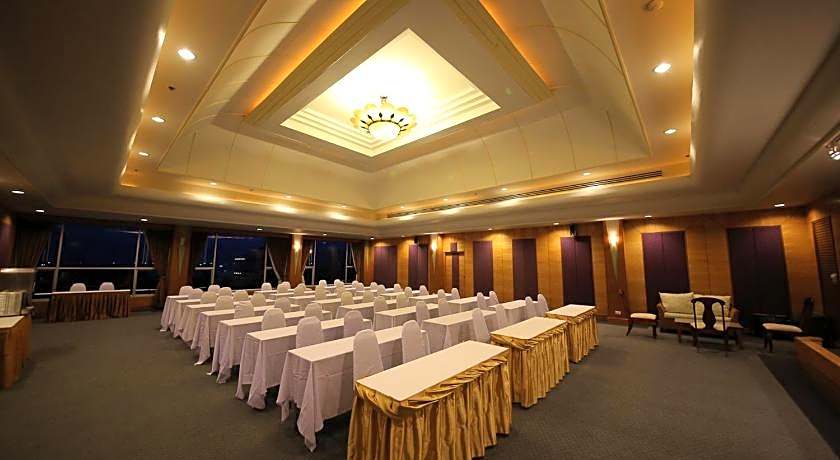 Sunshine Vista Hotel