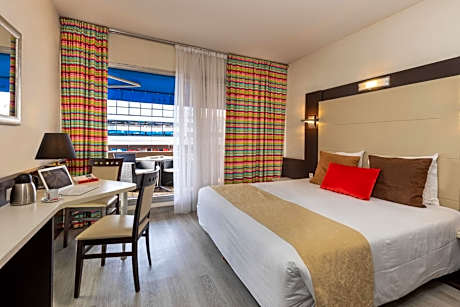 Twin Room with Balcony